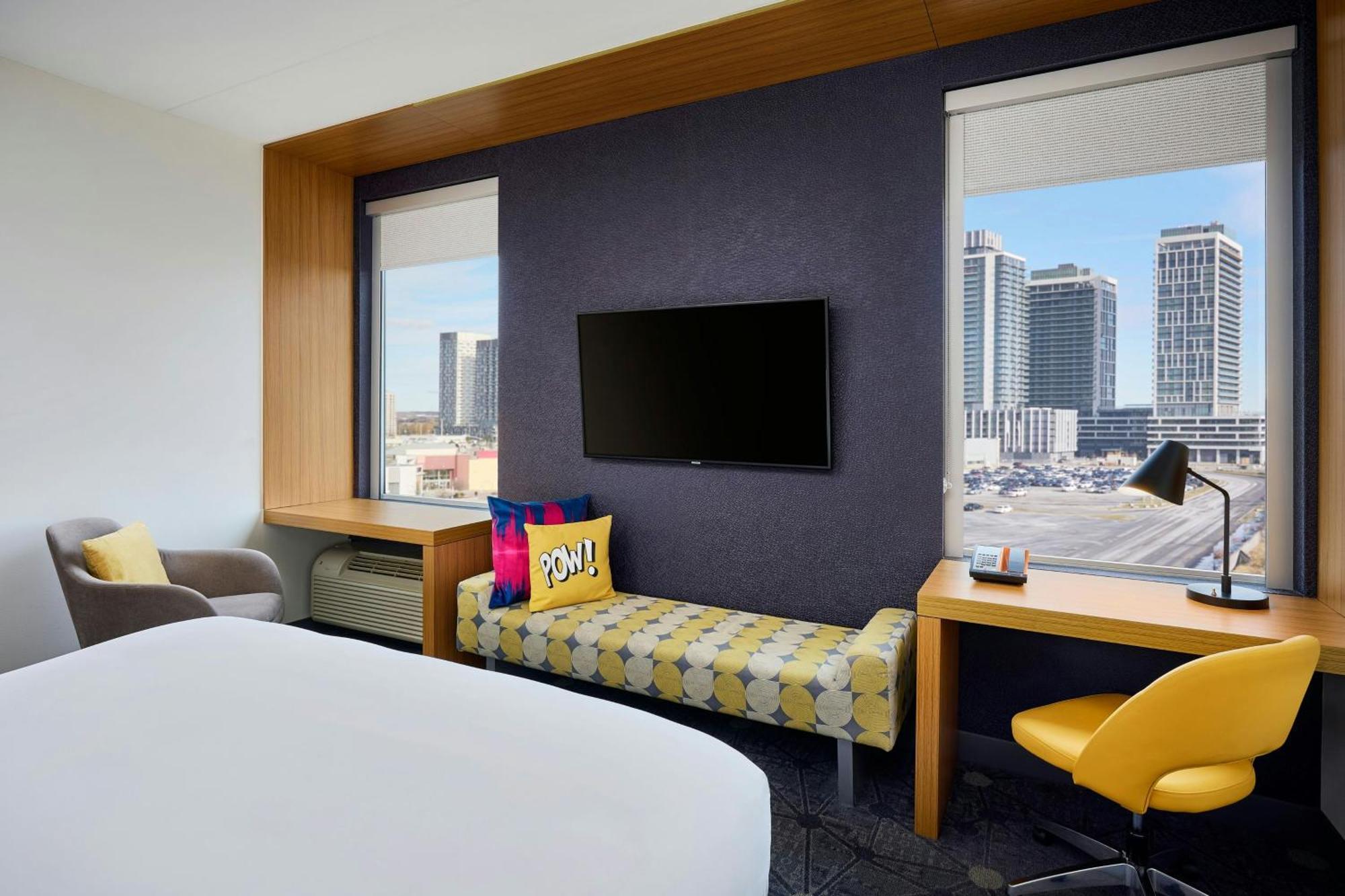 Aloft Mills Hotel 3*