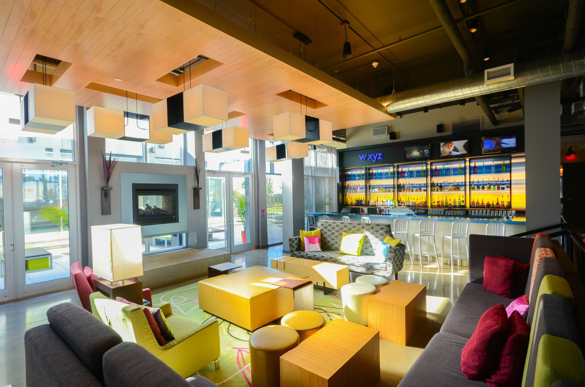 Aloft Mills Hotel 3*